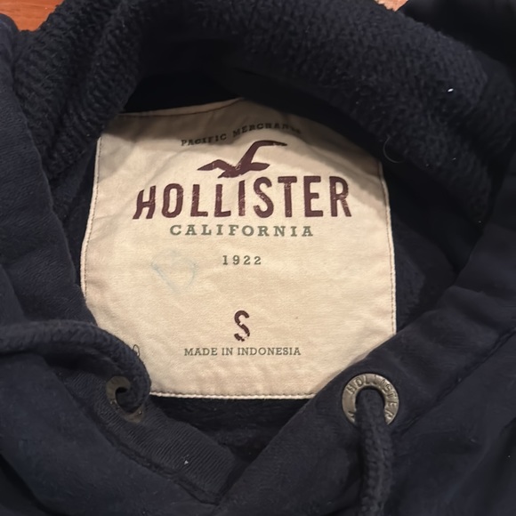 Vintage Hollister Sweatshirt - Picture 3 of 3